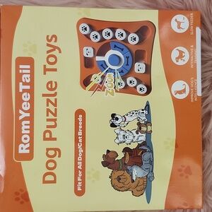 Brand New ROM YEE TAIL INTERACTIVE DOG/CAT PUZZLE TOY